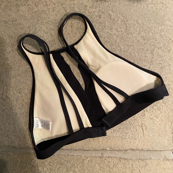 *like new* High Neck Bikini Top - Picture 6 of 7